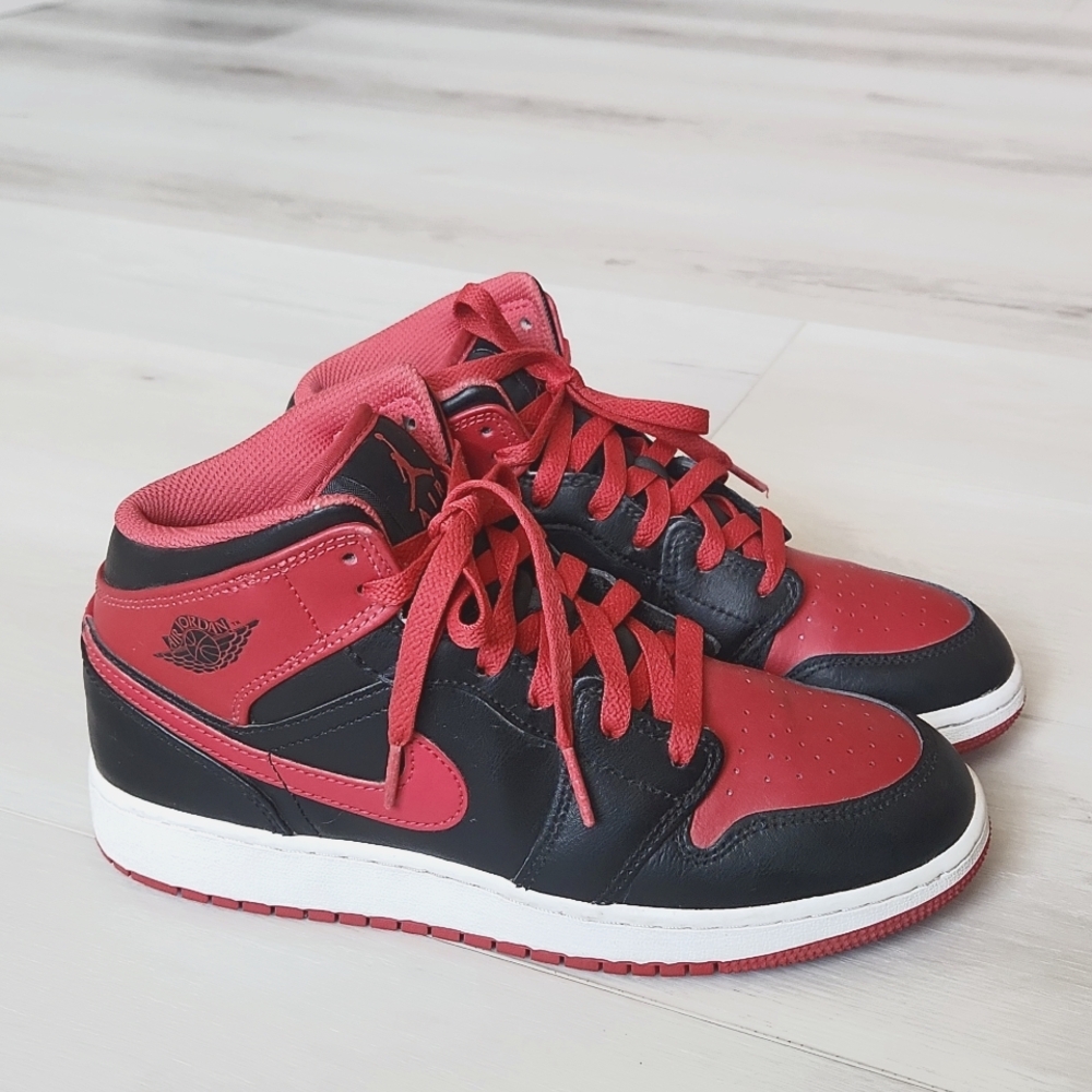 Air Jordan 1 mid GS